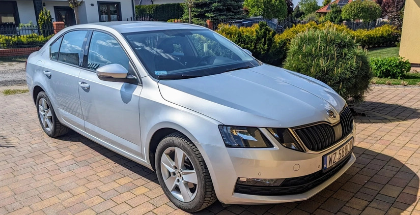 Skoda Octavia cena 56000 przebieg: 108700, rok produkcji 2018 z Szamotuły małe 79